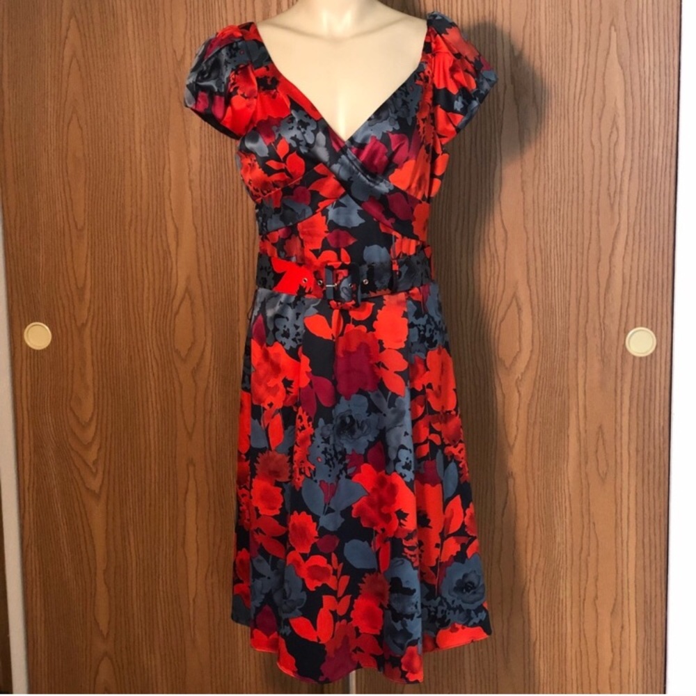 Limited dress floral - Picture 1 of 3